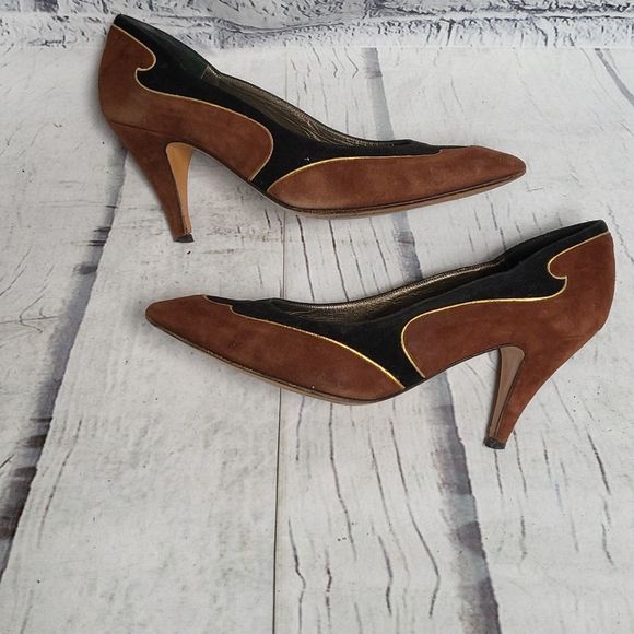 Bally Shoes - Bally Women's Size 5.5 Vintage Retro Pumps